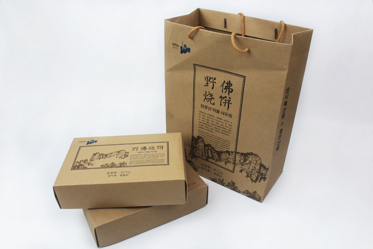 這樣原汁原味土特產(chǎn)禮品盒+手提袋套裝你也想要嗎？快來長沙印刷廠日大彩印定制！